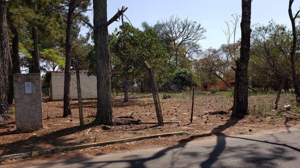 Terreno em Pirassununga, no bairro Vila Santa Fé