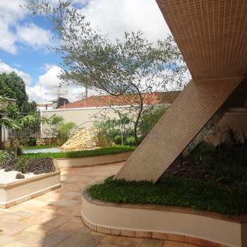 Apartamento em Pirassununga, bairro Residencial Planalto