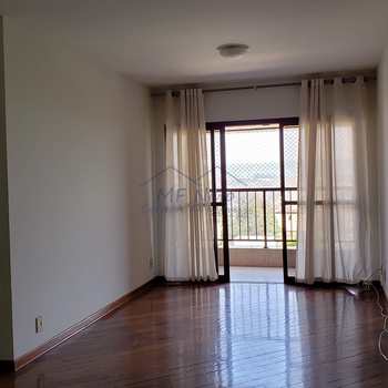 Apartamento em Pirassununga, bairro Residencial Planalto