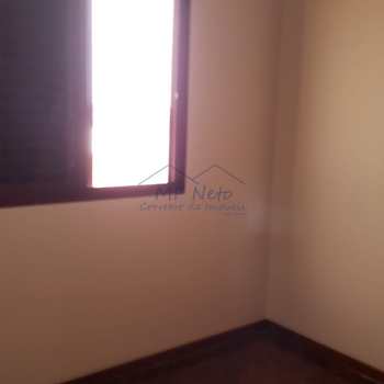 Apartamento em Pirassununga, bairro Residencial Planalto