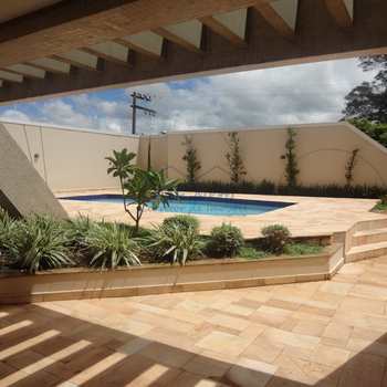 Apartamento em Pirassununga, bairro Residencial Planalto