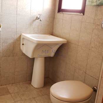 Apartamento em Pirassununga, bairro Residencial Planalto