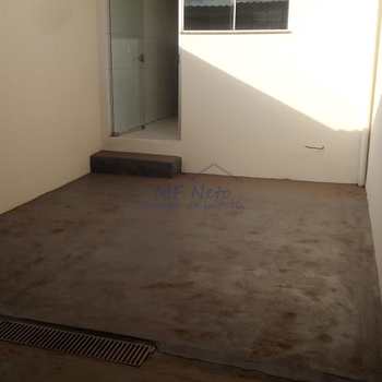 Casa em Pirassununga, bairro Centro