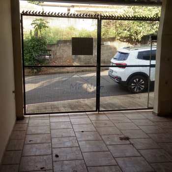 Casa em Pirassununga, bairro Centro