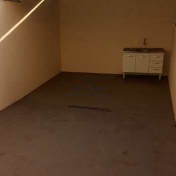 Casa em Pirassununga, bairro Centro