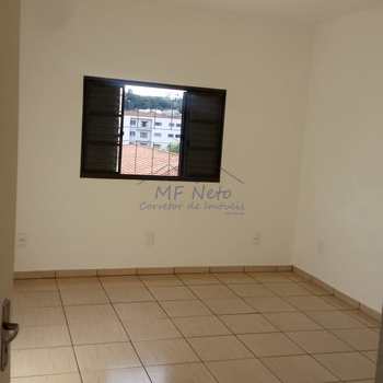 Casa em Pirassununga, bairro Centro