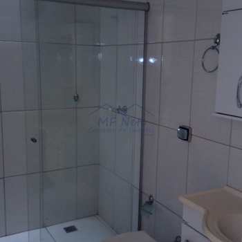 Casa em Pirassununga, bairro Centro