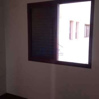 Apartamento em Pirassununga, bairro Residencial Planalto