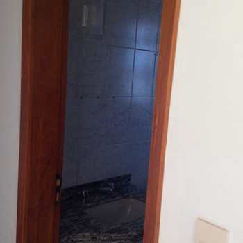 Apartamento em Pirassununga, bairro Residencial Planalto
