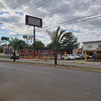Prédio Comercial em Pirassununga, bairro Jardim Europa