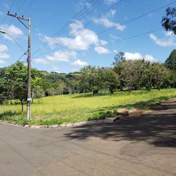 Terreno em Pirassununga, bairro Vertentes do Mamonal