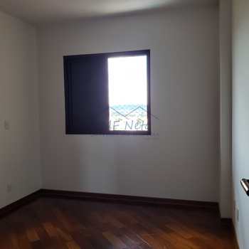 Apartamento em Pirassununga, bairro Residencial Planalto