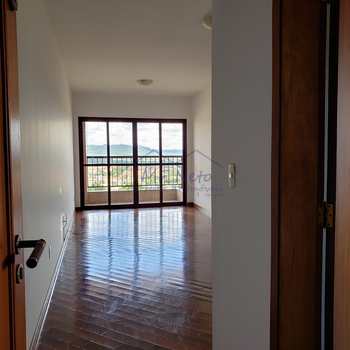 Apartamento em Pirassununga, bairro Residencial Planalto
