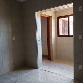 Apartamento em Pirassununga, bairro Residencial Planalto