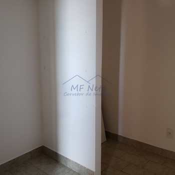 Apartamento em Pirassununga, bairro Residencial Planalto
