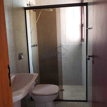 Apartamento em Pirassununga, bairro Residencial Planalto