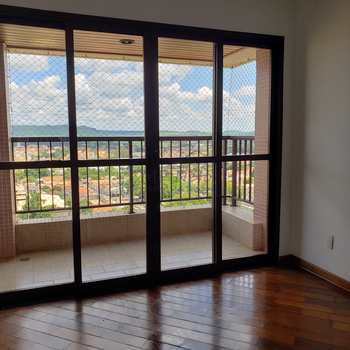 Apartamento em Pirassununga, bairro Residencial Planalto