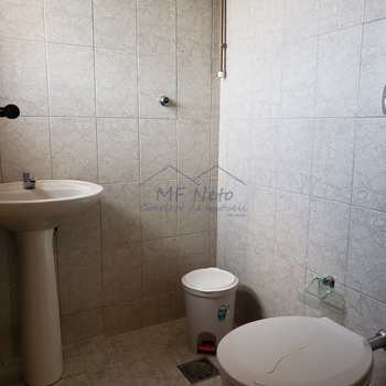 Apartamento em Pirassununga, bairro Residencial Planalto