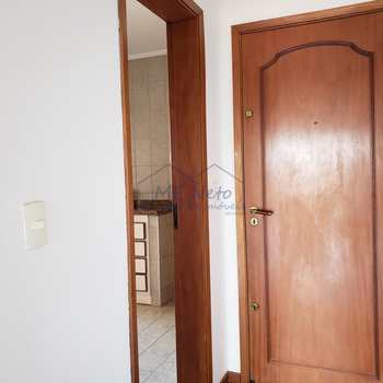 Apartamento em Pirassununga, bairro Residencial Planalto