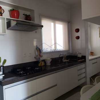 Apartamento em Pirassununga, bairro Residencial Star Vann Ess
