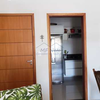 Apartamento em Pirassununga, bairro Residencial Star Vann Ess