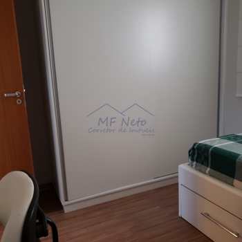 Apartamento em Pirassununga, bairro Residencial Star Vann Ess