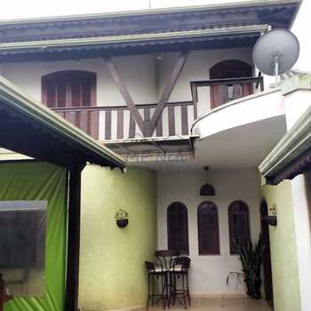 Casa em Pirassununga, bairro Jardim Cidade Nova