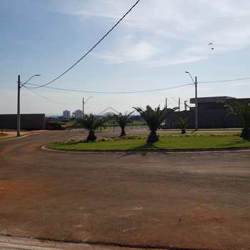 Terreno de Condomínio em Pirassununga, bairro Condominio Jardim Florença Residencial