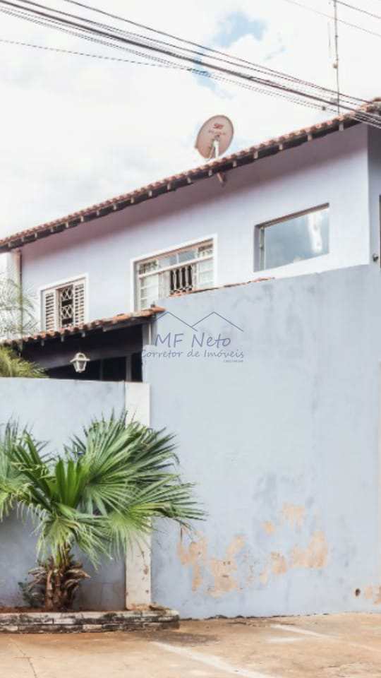 Casa em Pirassununga, no bairro Jardim São Valentim
