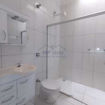 Casa em Pirassununga, bairro Centro