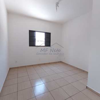 Casa em Pirassununga, bairro Centro