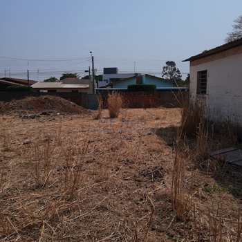Terreno em Pirassununga, bairro Vila Malaquias