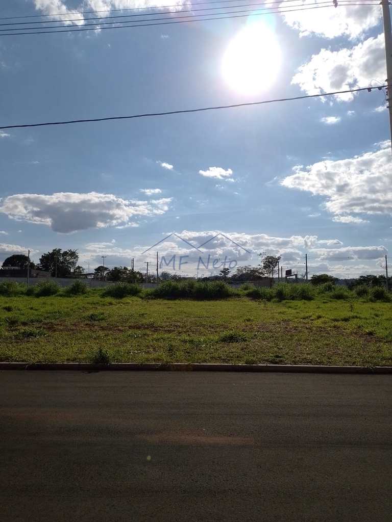 Terreno Comercial em Pirassununga, no bairro Terramérica