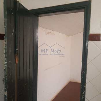 Casa em Pirassununga, bairro Centro