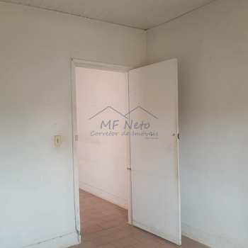 Casa em Pirassununga, bairro Centro