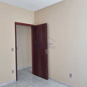 Apartamento em Pirassununga, bairro Residencial Suzana