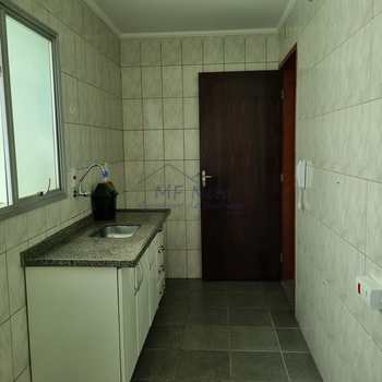 Apartamento em Pirassununga, bairro Residencial Suzana