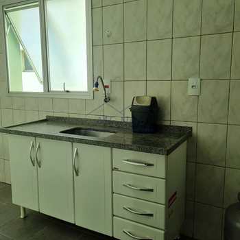 Apartamento em Pirassununga, bairro Residencial Suzana