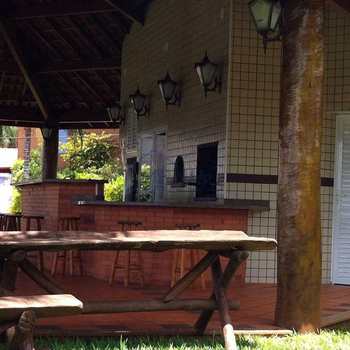 Casa de Condomínio em Pirassununga, bairro Condomínio Flamboyant