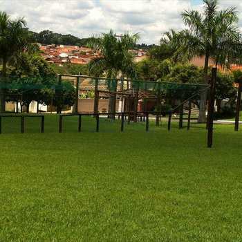Casa de Condomínio em Pirassununga, bairro Condomínio Flamboyant