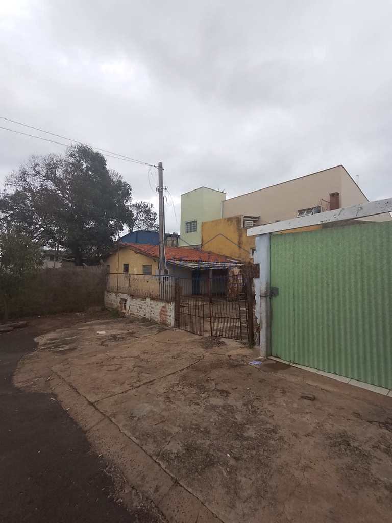 Terreno Comercial em Pirassununga, no bairro Jardim São Fernando