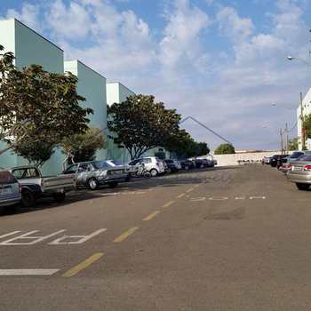 Apartamento em Pirassununga, bairro Residencial Suzana