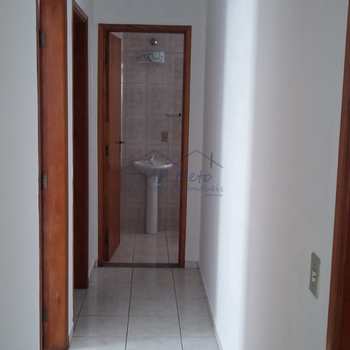 Apartamento em Pirassununga, bairro Residencial Suzana