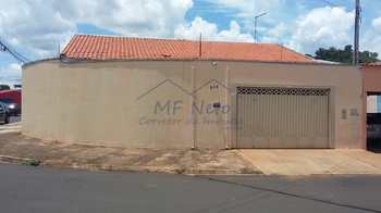 Casa, código 10132359 em Pirassununga, bairro Jardim Residence Rio Verde