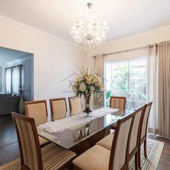 Casa em Pirassununga, bairro Jardim do Lago