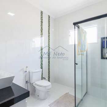 Casa em Pirassununga, bairro Jardim do Lago