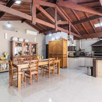 Casa em Pirassununga, bairro Jardim do Lago