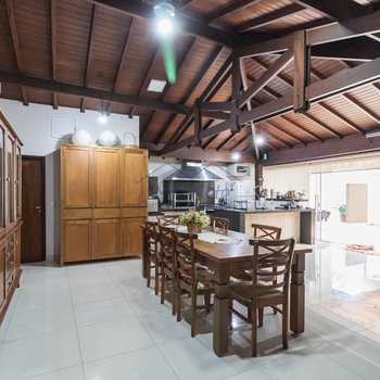 Casa em Pirassununga, bairro Jardim do Lago
