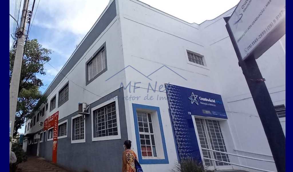 Prédio Comercial em Pirassununga, bairro Centro