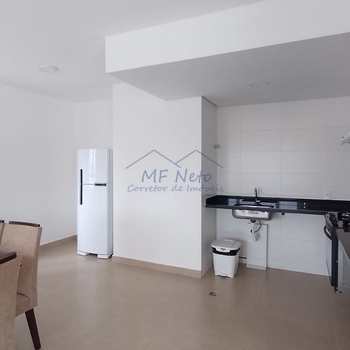 Apartamento em Pirassununga, bairro Barcelona Residencial